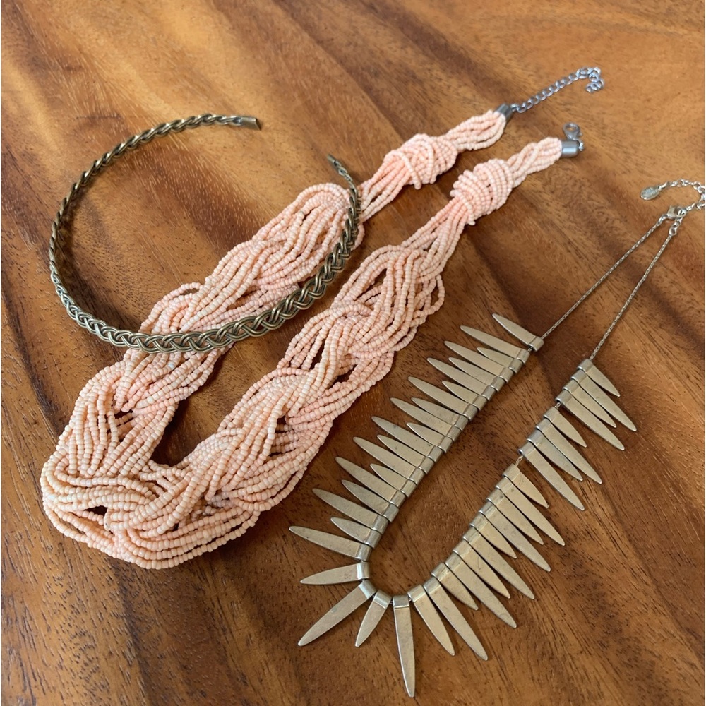 *Bundle!* 3 Anthro statement necklaces